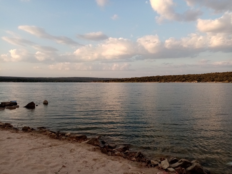 Salida a pescar de la Peña El Carpín al embalse de Castro de las