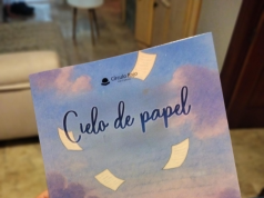 ‘Cielo de papel’, el nuevo poemario de Pedro Carranza