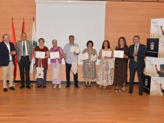 Homenaje a seis profesores jubilados por su contribución a la educación en Valdemoro